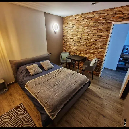 Proche Puy Du Fou Entrée Indépendante, Encas Du Matin Offert Séjour chez l'habitant *