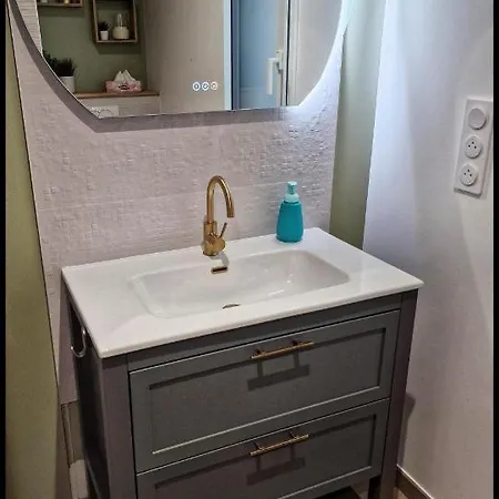 Proche Puy Du Fou Entrée Indépendante, Encas Du Matin Offert Séjour chez l'habitant